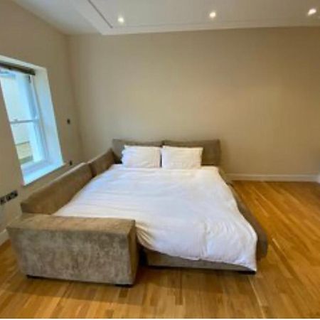 Easby Breakaways - **Modern Apartment 5 Mins From South Bay, Scarborough** Экстерьер фото
